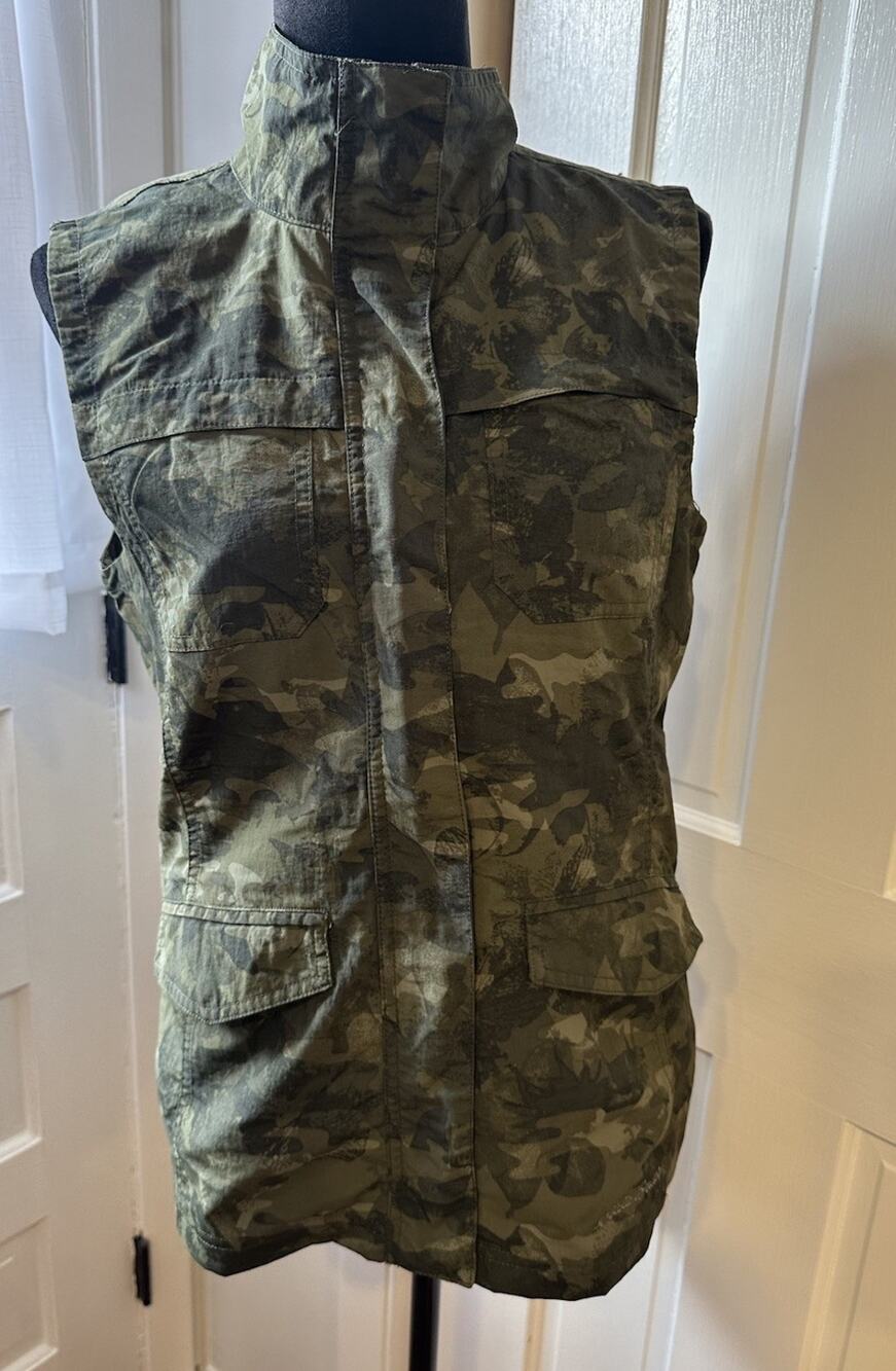 Eddie Bauer Womens Vest Small Lightweight Camo Green Camouflage Nylon Outdoor